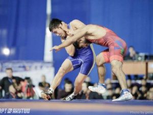 В Красноярске стартует международный турнир Гран-при «Иван Ярыгин». Участвуют 11 якутских борцов