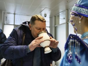 В Якутск прилетели олимпийские чемпионы по хоккею