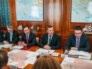 Юрий Трутнев и Айсен Николаев обсудили проекты газопереработки в Якутии