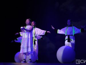 В Якутске представили совместный спектакль Театра Олонхо и Октемской школы имени П. И. Шадрина