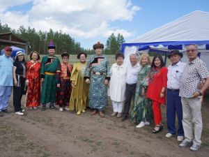 Буряты Якутска провели Сурхарбан