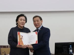 В День российской науки вручены награды Минкультуры Якутии