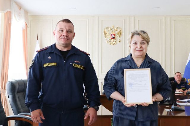 Ветерану уголовно-исполнительной системы Якутии вручили государственный жилищный сертификат 