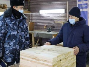 Работа на благо республики: в исправительной колонии № 1 наращивается производство металлических контейнеров для мусора