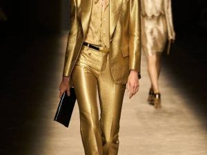 В чем встречать Новый 2024 год Дракона: цвета, тренды, аксессуары