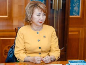 Айсен Николаев провел встречу с лидерами женских общественных организаций республики