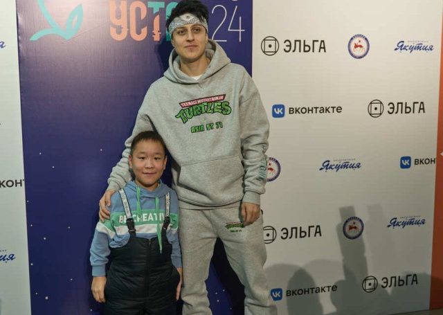 «Движение первых» исполнило мечту маленького якутянина, организовав встречу с известным артистом