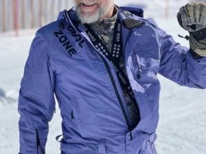 Отставку экс-министра Ханды Тимура объяснили плохой работой