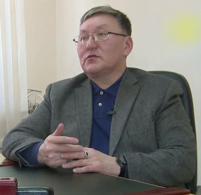 Видишь заявку компании с лучшим предложением по цене? Она есть, но мы ее не видим… 