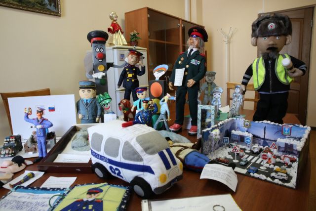 Юных якутян приглашают принять участие в региональном этапе всероссийского конкурса поделок «Полицейский дядя Стёпа»