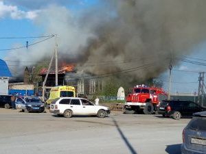 Власти Якутска оказывают помощь пострадавшим от пожара в Мархе