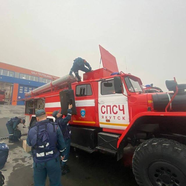 На тушение пожаров в Мельжехси выехала дополнительная техника из Якутска