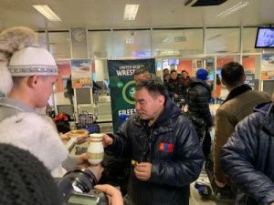 В Якутск прибыли первые участники Кубка мира по вольной борьбе среди мужчин – команда Монголии