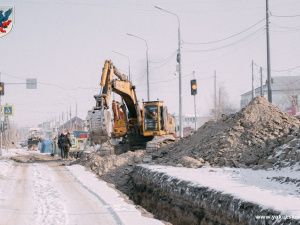 Евгений Григорьев проверил темпы строительства канализационного коллектора № 3 в Якутске