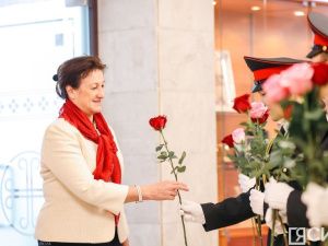 Матерям Якутии вручили госнаграды с денежным вознаграждением до одного миллиона рублей