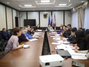 Мэр Якутска об автобусах: «Нужно разгрузить центр города и распространить маршрутную сеть на окраины Якутска»