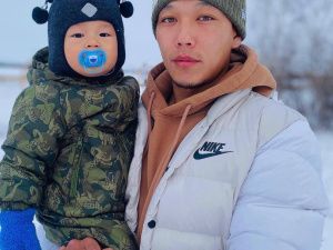 «Быть для тебя примером»: известные якутяне – о трудностях и радости отцовства