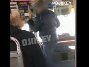 В Якутске пассажир избил водителя автобуса