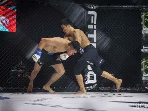 Фоторепортаж: турнир по смешанным единоборствам Eagles FC 53 в Якутске