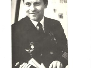 Коллектив «ЛОРП» поздравил моряков и речников с Днем Военно-морского флота