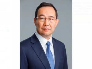 Поздравление Главы Республики Саха (Якутия) Айсена Сергеевича Николаева с Днем Отца