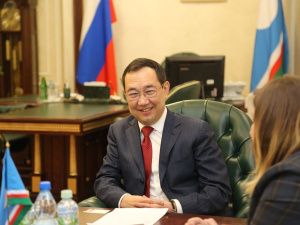 Глава Якутии встретился с организаторами «Тотального диктанта»