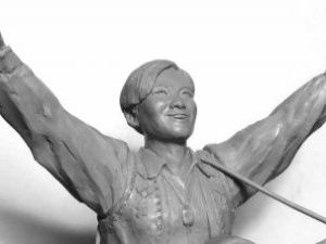 Фанаты поставят памятник Айыы Уола