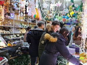 Обзор цен на искусственные ёлки в Якутске