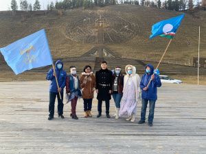 Фотофакт: в Хангаласском улусе прошел автопробег, приуроченный ко Дню Государственности Якутии
