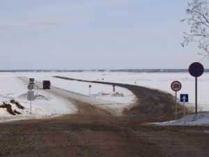 Работу ледовой переправы Хатассы — Павловск планируют продлить