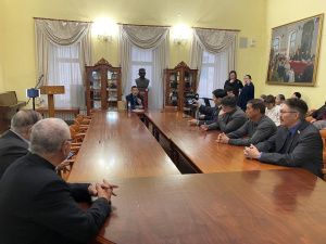 В Якутске презентовали учебное пособие «История Якутии с древнейших времен до середины XIX века»