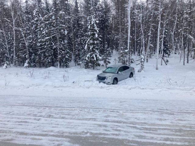 В Якутии девушка-водитель устроила ДТП и получила травмы