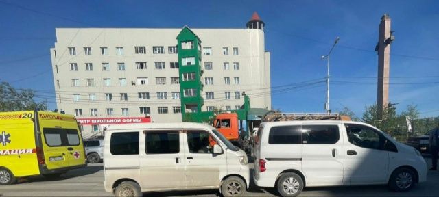 В Якутске водитель потерял сознание за рулем, совершил ДТП и скончался