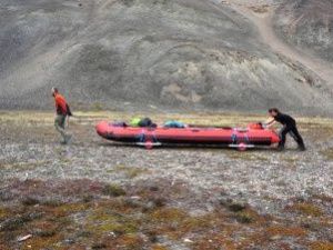 Путешествие к загадочному чукотскому озеру через три региона России