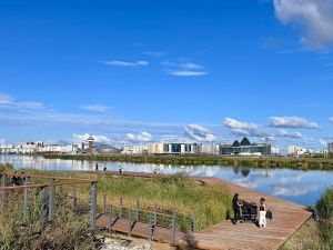 Обновленное пространство в Якутске — набережная озера Сайсары и Сквер матери