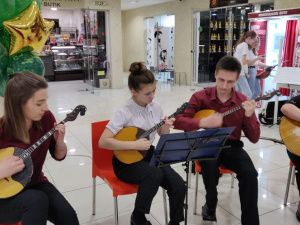 Музыкальный подарок защитникам Отечества 