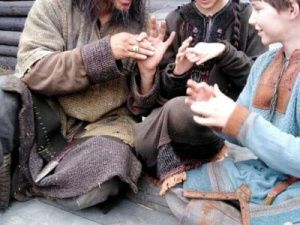 Юная якутянка снимается в историческом фильме с Федором Бондарчуком и Евгением Мироновым