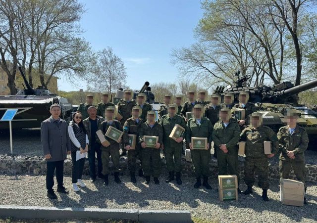 Бойцам СВО вручили подарки из Якутии
