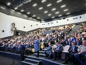 Кирилл Бычков провел заключительный отчет правительства Якутии