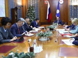 На еженедельной планерке с правительством республики Айсен Николаев поставил первоочерёдные задачи