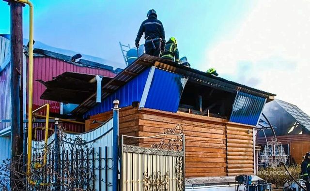 В Якутске во время пожара пострадал мужчина