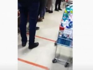 На журналиста Сусанну Рожину напали покупатели