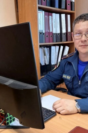 Кто стоит за здоровьем спасателей и пожарных