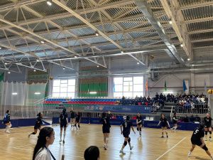 В селе Борогонцы стартовал чемпионат Якутии по волейболу среди женских команд 