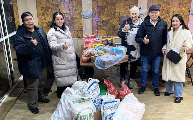 Коллектив ЖКХ Якутии оказал помощь социальной столовой