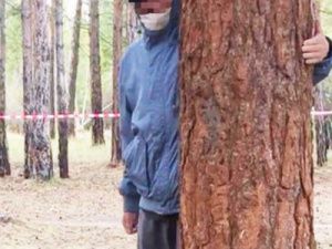 МАНЬЯК ОКАЗАЛСЯ ИНВАЛИДОМ! Мужчину, напугавшего посетителей городского парка, передали родным