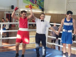 В селе Бердигестях завершилось первенство Якутии по боксу среди юниоров