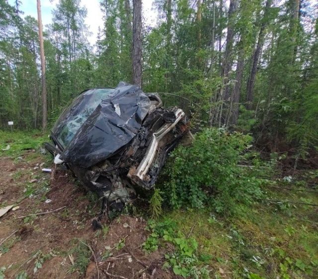 В Алданском районе в жестком ДТП пострадали три человека