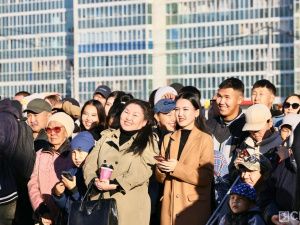 Жители Якутска собрали помощь курянам в День города