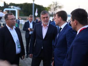 ВЭФ-2023: Алексей Чекунков посетил павильон Якутии на выставке «Улица Дальнего Востока»